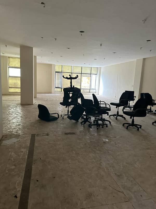 1800 Square Feet Office Available For Rent At Main Boulevard Gulberg 0