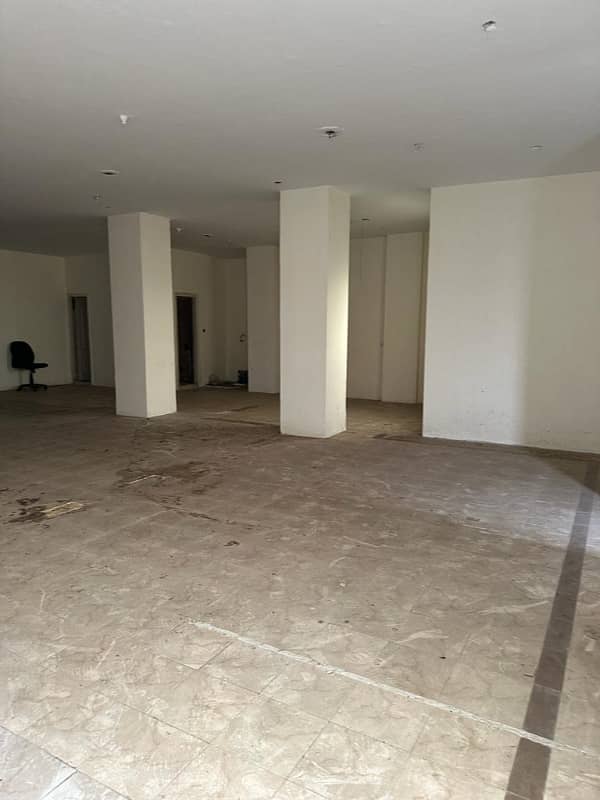 1800 Square Feet Office Available For Rent At Main Boulevard Gulberg 17