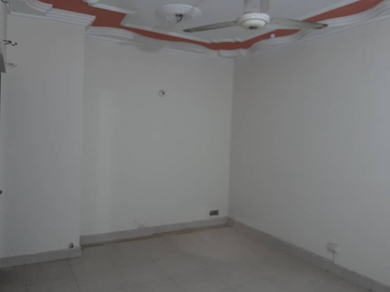 2 bed drawing dining ground floor 108 ghz portion for rent nazimabad 3 6