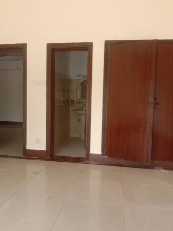 G-9-1 beautiful ground floor for rent 1