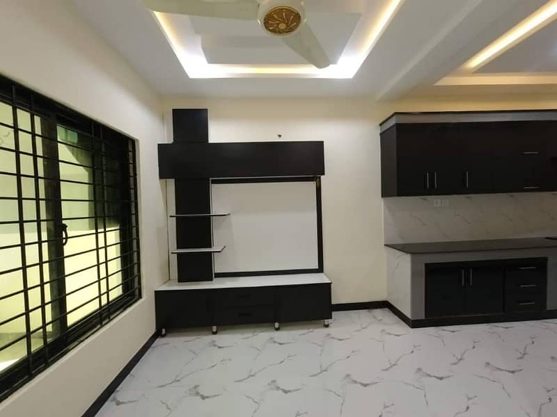 G-10 beautiful house for rent ideal location 0