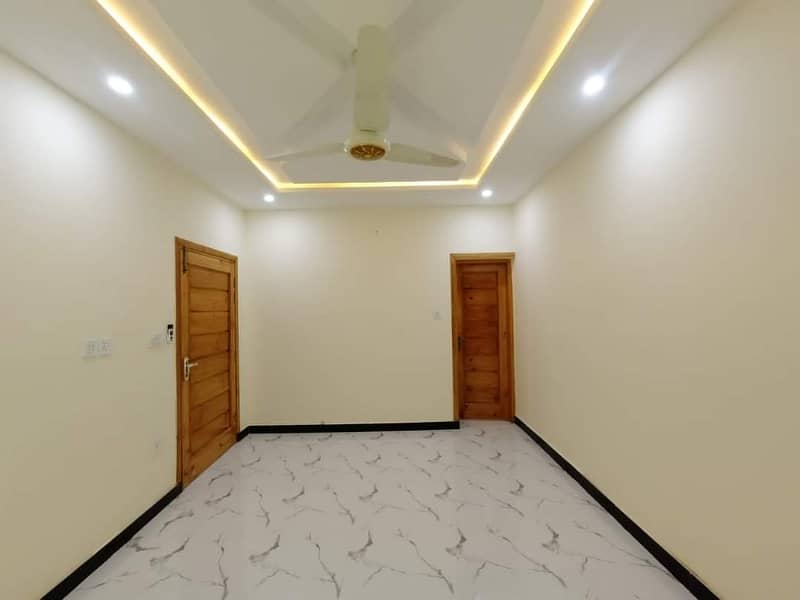 G-10 beautiful house for rent ideal location 4