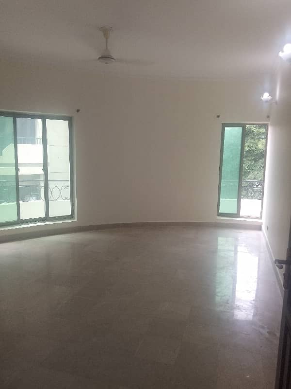 F-11 Unfurinshed 3Bed Appartment for Rent 6