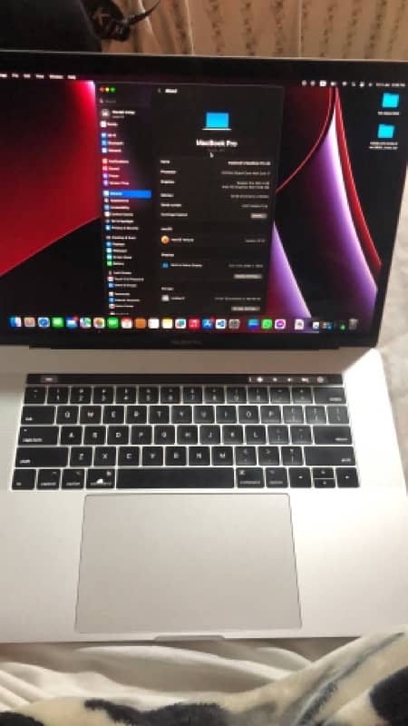 Mac Book Pro 0