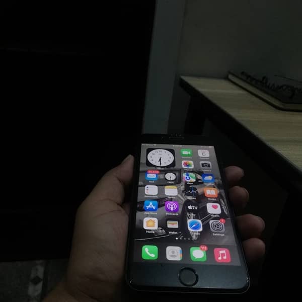 Iphone 8 plus 256 GB Non PTA RS:32000 4