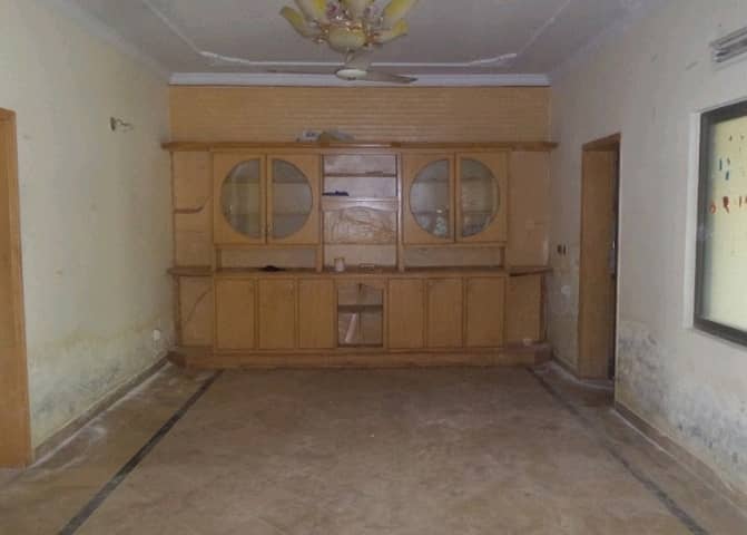 1500 Square Feet Upper Portion In Only Rs. 60000 2