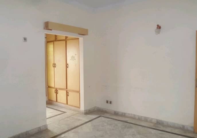 1500 Square Feet Upper Portion In Only Rs. 60000 4