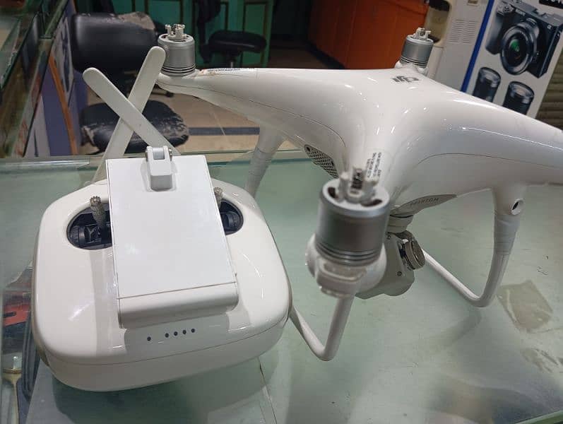 phantom 4 advance with 2 batteries 3