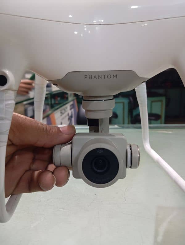 phantom 4 advance with 2 batteries 10