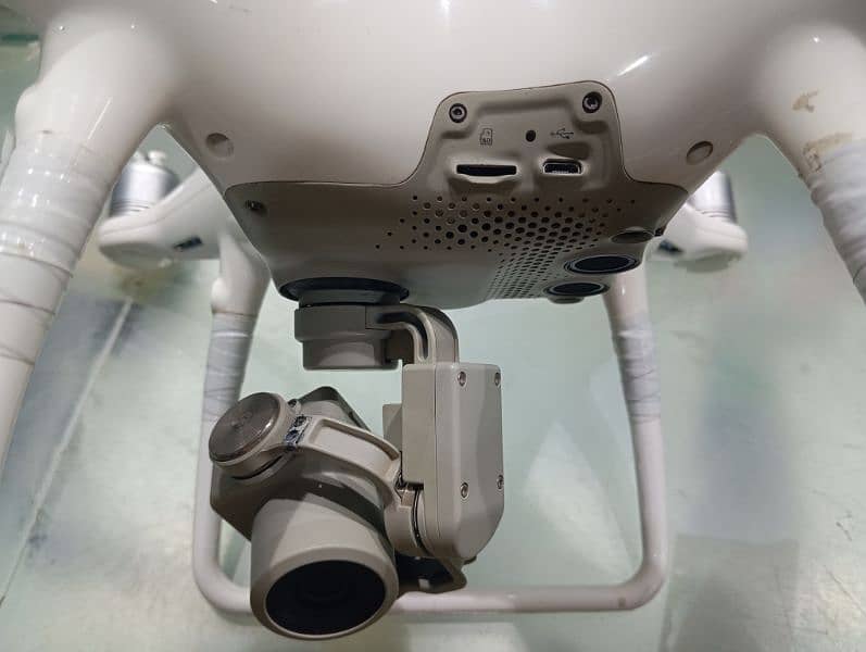 phantom 4 advance with 2 batteries 11