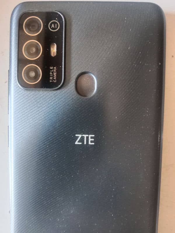 ZTE blade A52 4/64 condition 90,% ok with box PTA provide 2 sim 1