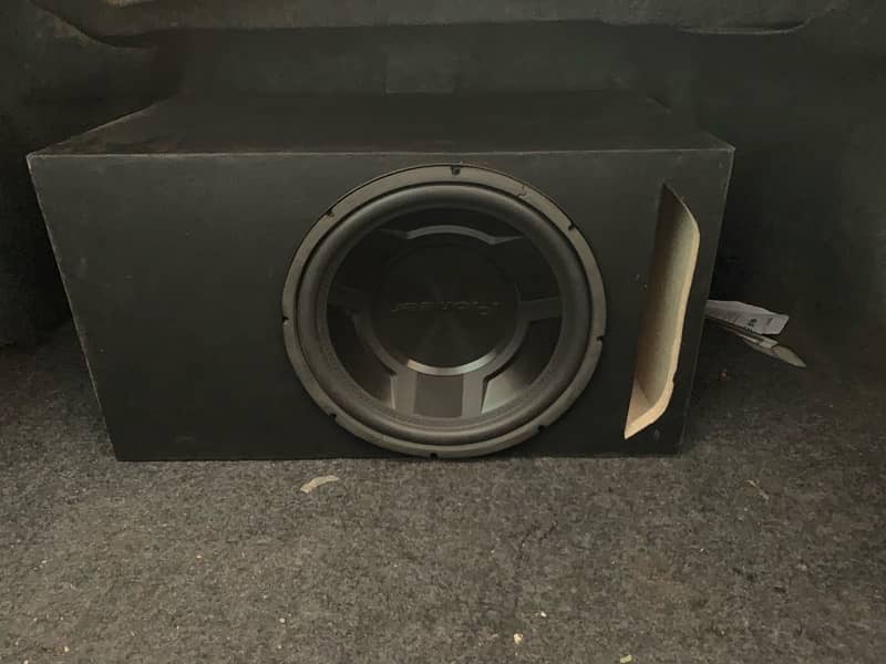 amplifier + woofer 1