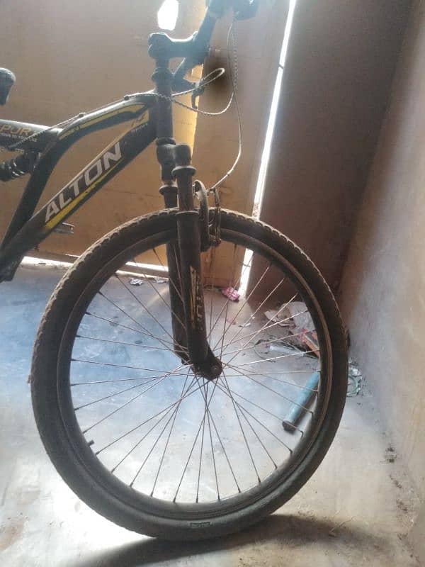 cycle gear wali hai Aage wala jump kam karta hai 5