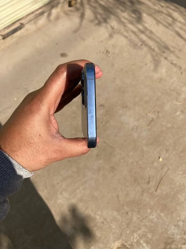 iPhone 13 Pro Max 256gb factory unlocked 6