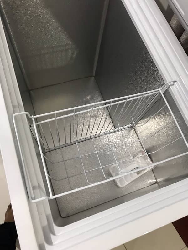 Pel deepfreezer brand new not used 4