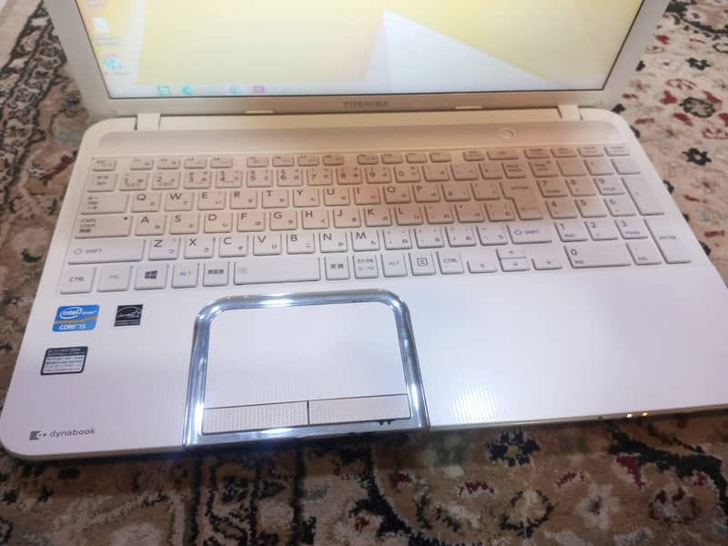 Toshiba Dynabook Satellite L850-Series Model T552/47GW815.6 13