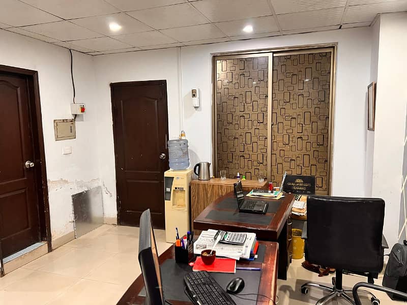 Area 330 Square Feet Office Available For Sale Real Pictures In Main Boulevard Road Gulberg 3 Lahore 3