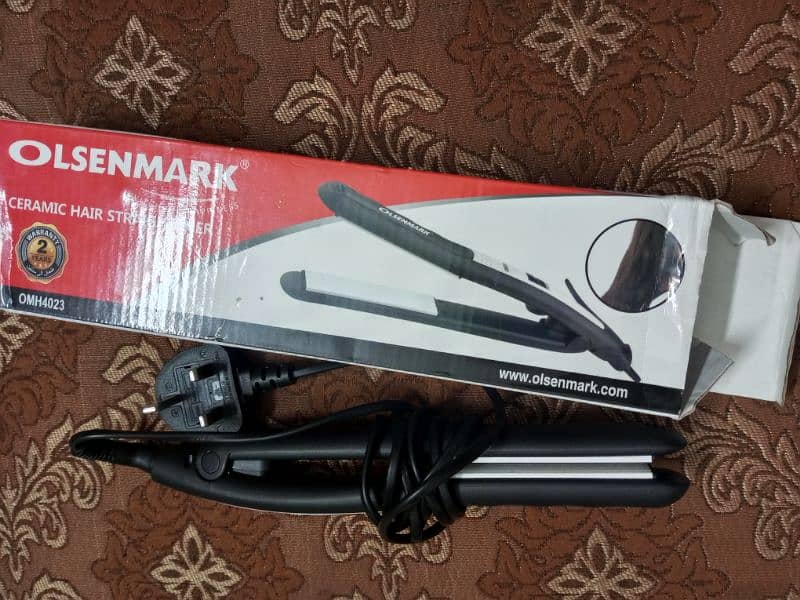 Olsenmark Hair Straightener 0