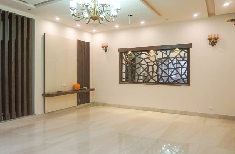 1 Kanal Ultra Modern House Gated Area Owner Build Solid Construction Near Park Market Mosque Main Boulevard 22