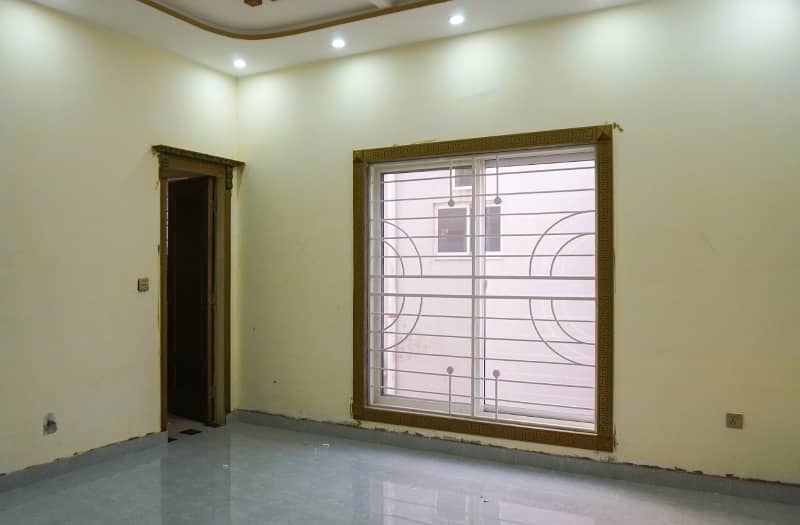 10 Marla Pair Brand New House Super Hot Location Direct Main Road Approach Khayaban E Jinnah Road Near Park Market Mosque 22