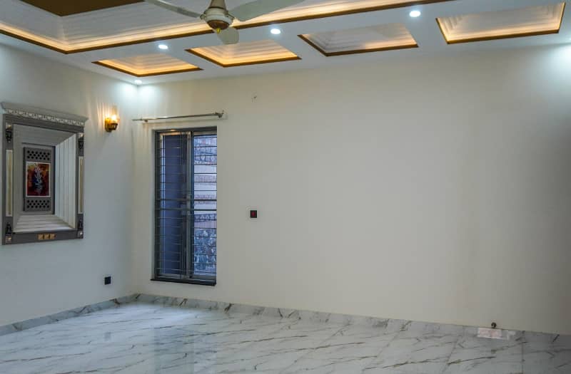 1 Kanal Brand New Designer House Super Hot Location Solid Construction Near Park Market Mosque 40