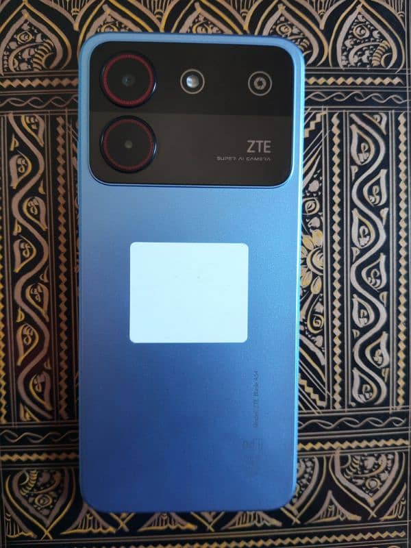 mobil ZTE A54__4+4//128 new ha 1