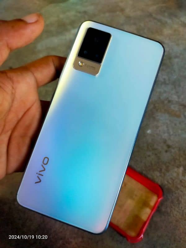 vivo v21 8/128 2