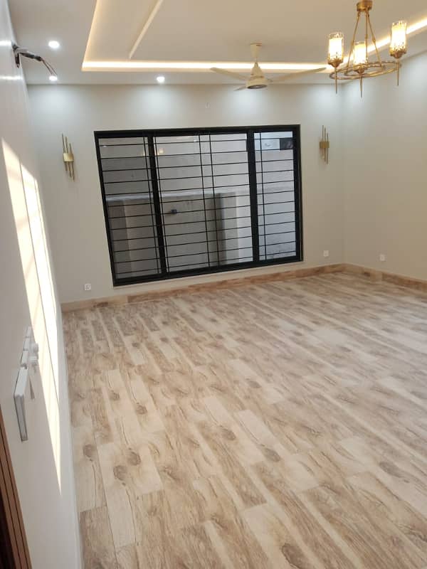 1 Kanal Brand New House For Rent 23