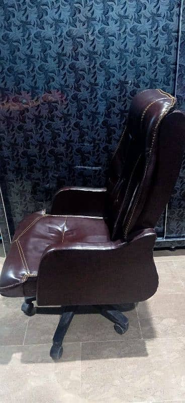 Executive Office Chair 0