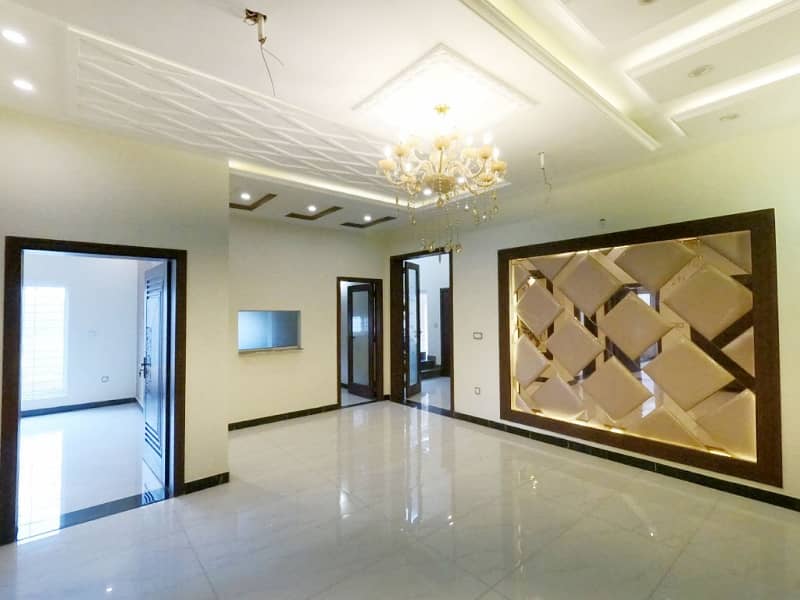 10 Marla House Available For Sale In Jubilee Town - Block B, Lahore 24