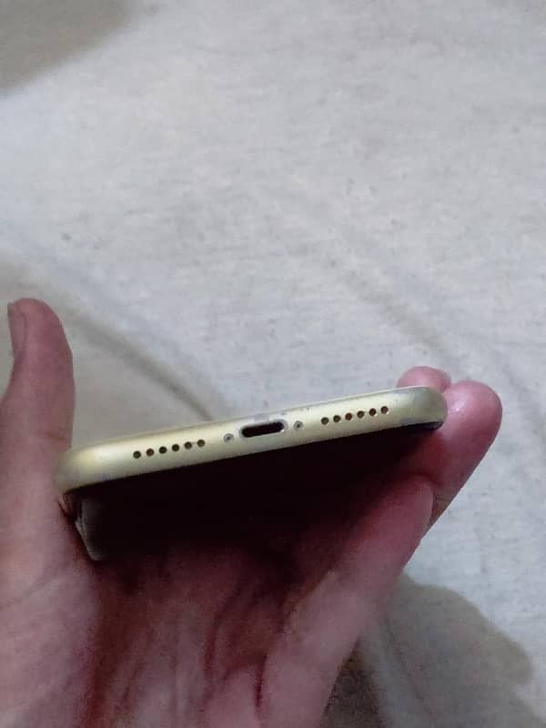 iPhone 11 64 gb factory unlock 2