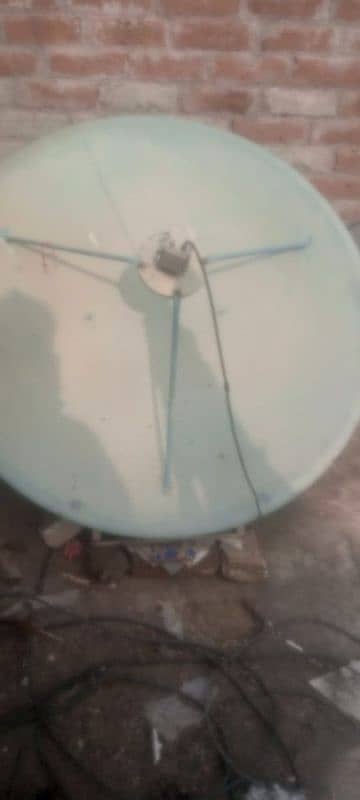 4 feet. dish antena. . . and recever. . . . 3