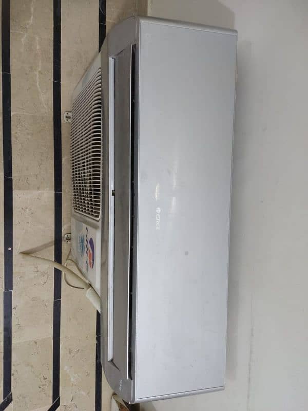 Gree Inverter 1ton genuine condition Haier golden piece 7