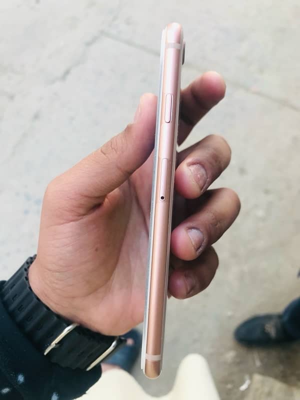 IPHONE 8 non pta lush condition 8