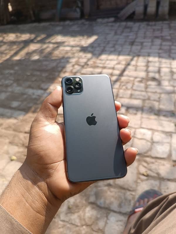 iPhone 11 pro max 3