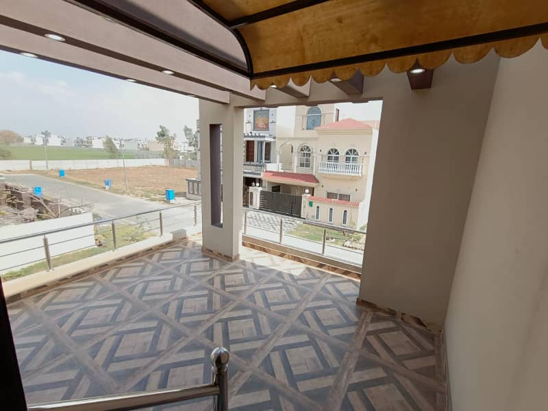 8 Marla Brand New Luxury House Available For Sale In C Block Phase 2 Bahria Orchard Lahore 0