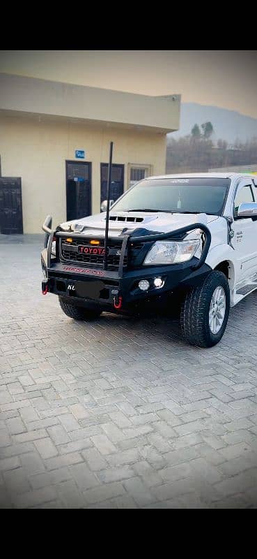 Toyota Hilux vigo champ 2012 5