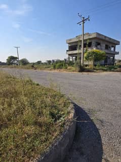 5 Marla Corner Plot For Sale At A Very Reasonable Price