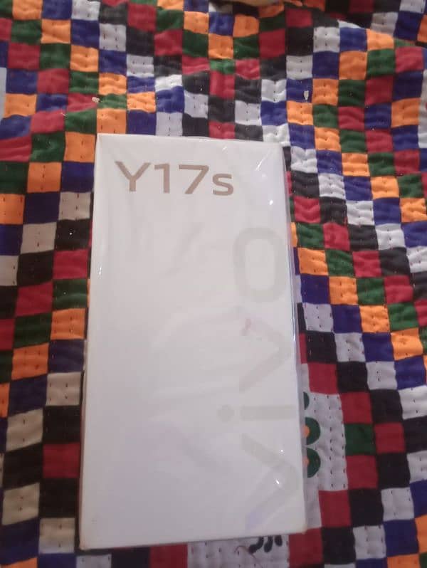 vivo y17s  4+128  box charger 10/10 2