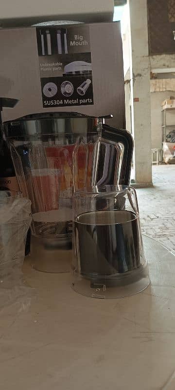 KENWOOD FOOD FACTORY Juicer, Chopper, Grinder mixer All in 1 Processor 2