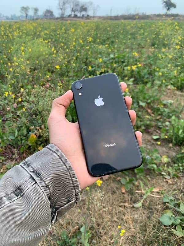 iPhone xr non pta jv 64 gb water pak all ohky 1