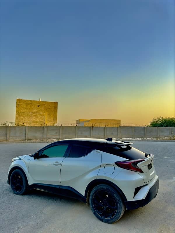 Toyota C-HR 2017 9