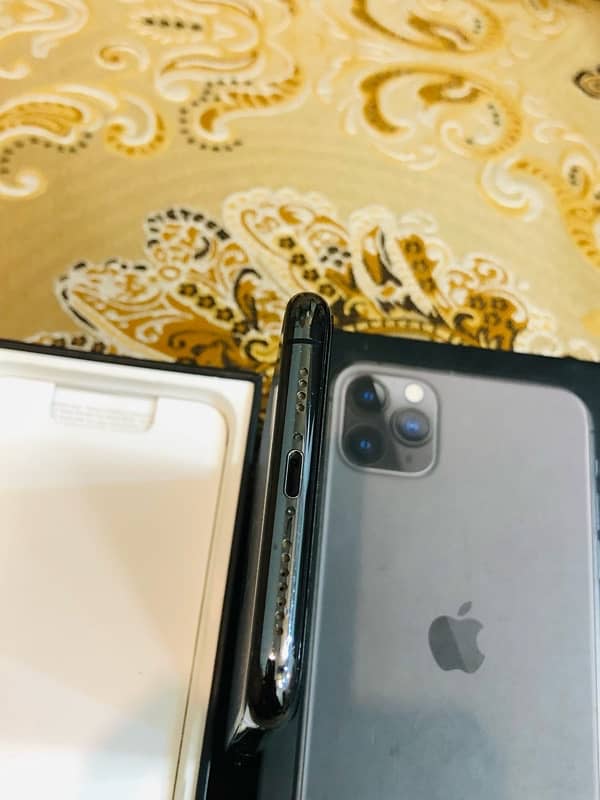 iphone 11pro max 64gb  single sim ota approved FU 4