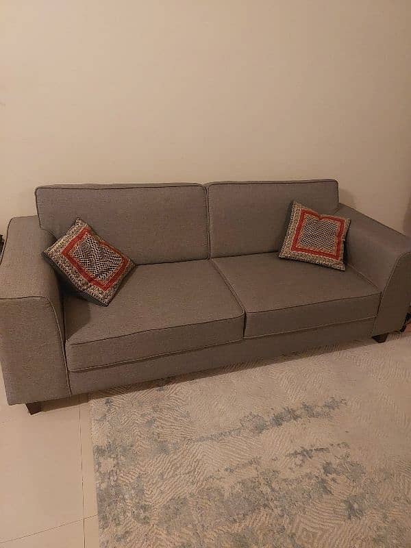 sofa set grey and blue 3 seater . used but in mint condition . 4