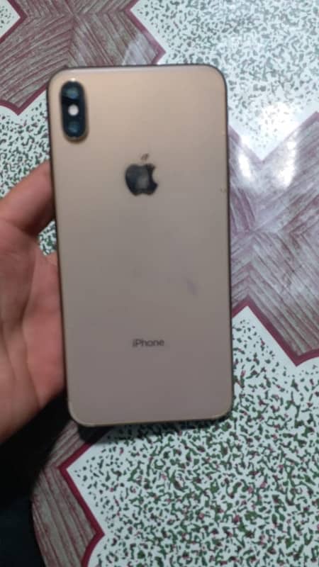 iphone xsmax 256 . . 80 helth . . non pta 0