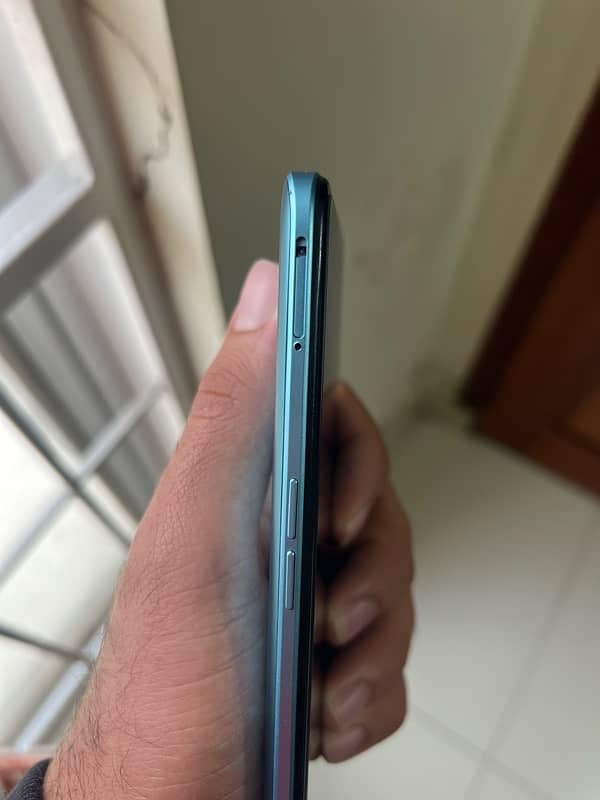 Realme Narzo 50 with orignal box and charger 3