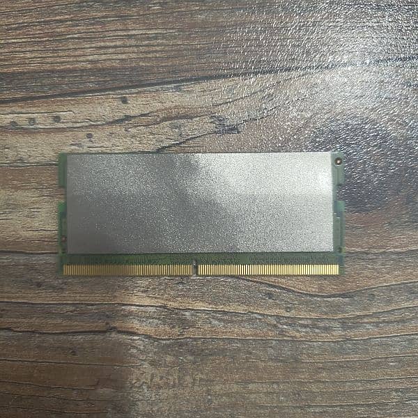 8gb Ram DDR5 4800mhz for laptop. Pulled from Asus gaming Laptop. 1