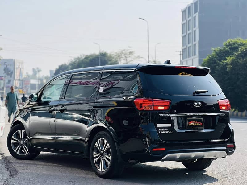 KIA Grand Carnival 2020 14