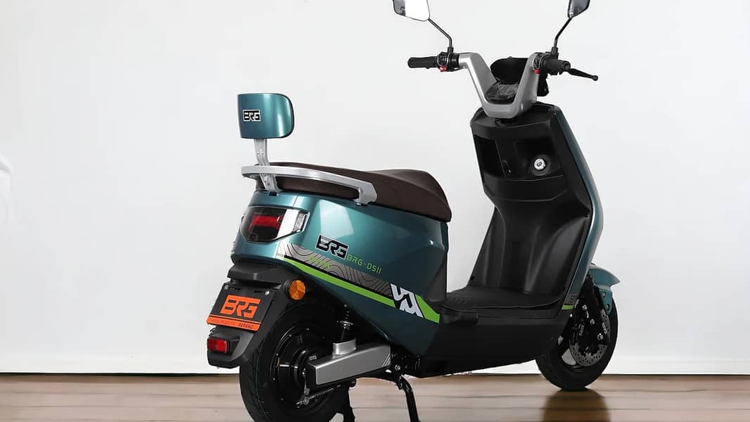 BRG EV SCOOTER DS11, Electric Bikes, Electric Scooty/scooties 2025 7