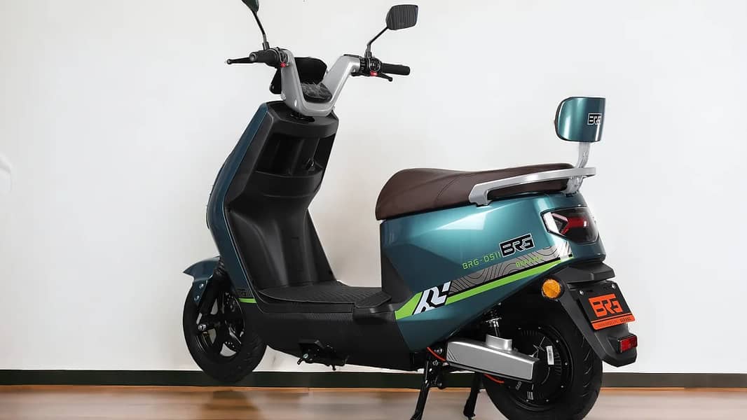 BRG EV SCOOTER DS11, Electric Bikes, Electric Scooty/scooties 2025 4